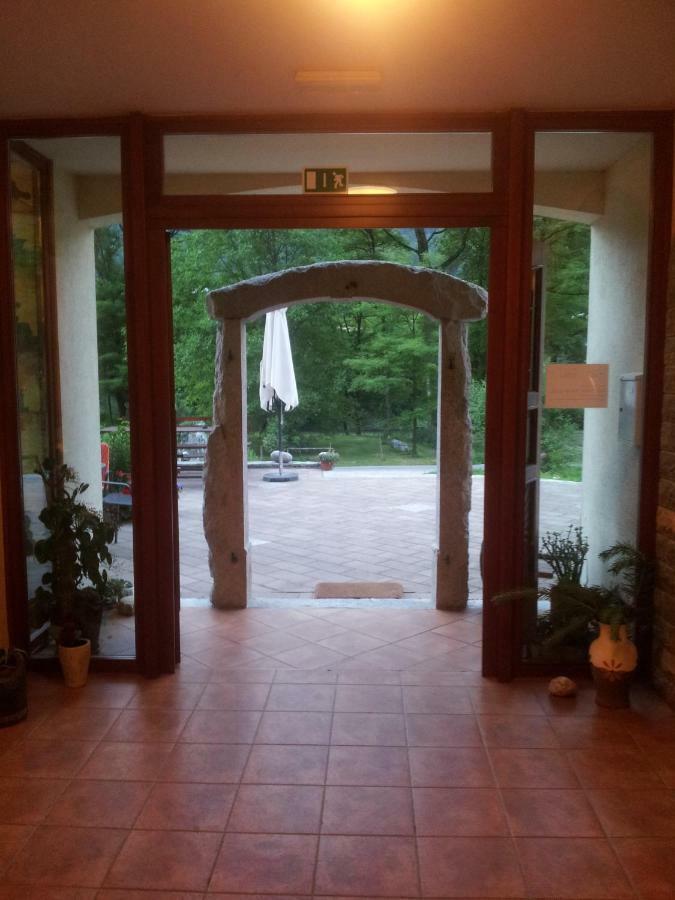 Country House Hotel Zlata Ribica โมสต์ นา โซชิ ภายนอก รูปภาพ