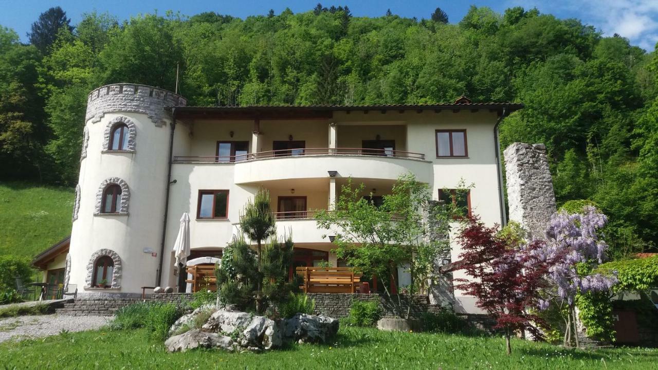 Country House Hotel Zlata Ribica โมสต์ นา โซชิ ภายนอก รูปภาพ